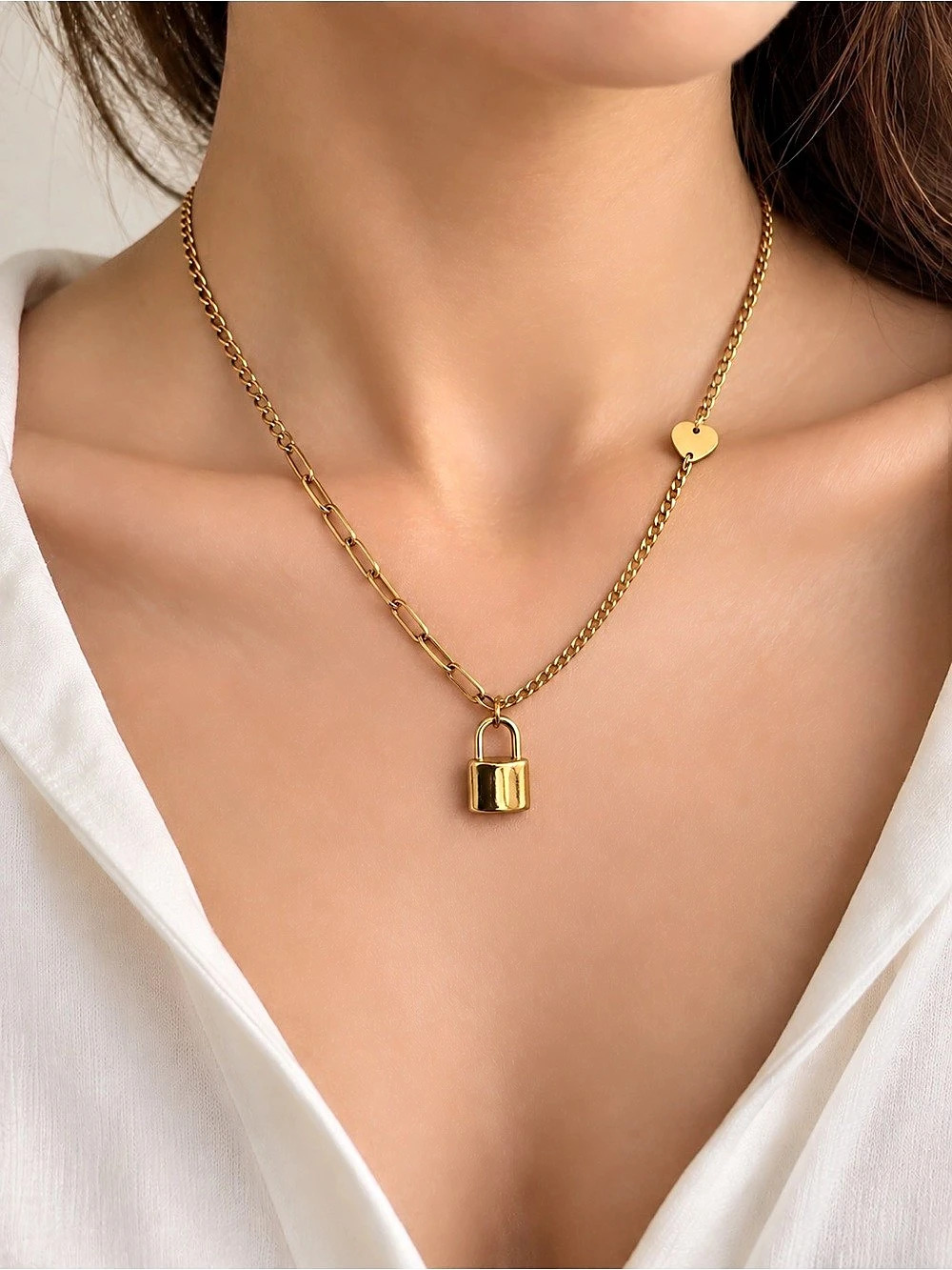Gold Padlock Pendant Necklace Like New steel 316L